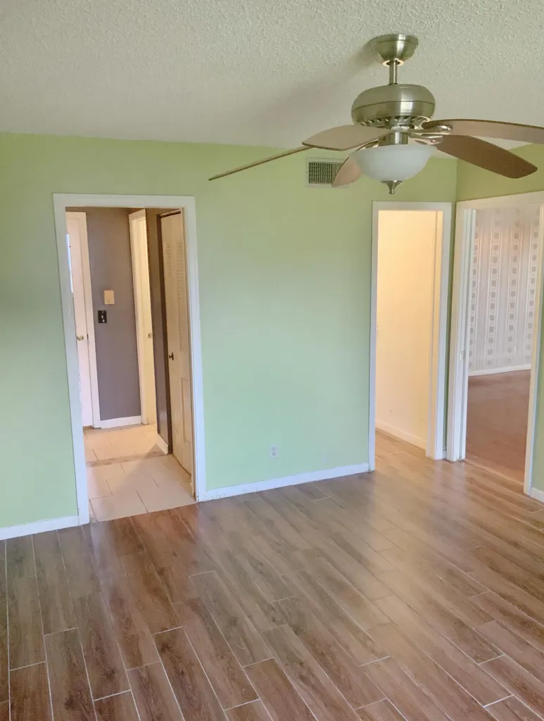 1621 NW 18th Avenue Delray Beach FL 33445