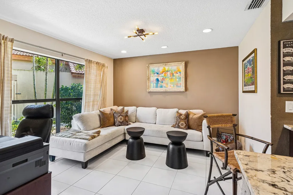 21033 Cottonwood Drive Boca Raton FL 33428