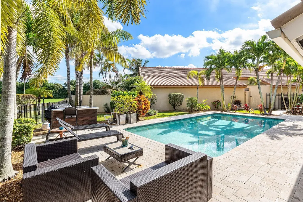 21033 Cottonwood Drive Boca Raton FL 33428