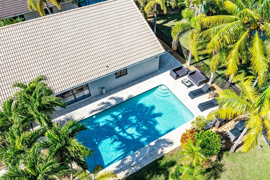 21033 Cottonwood Drive Boca Raton FL 33428