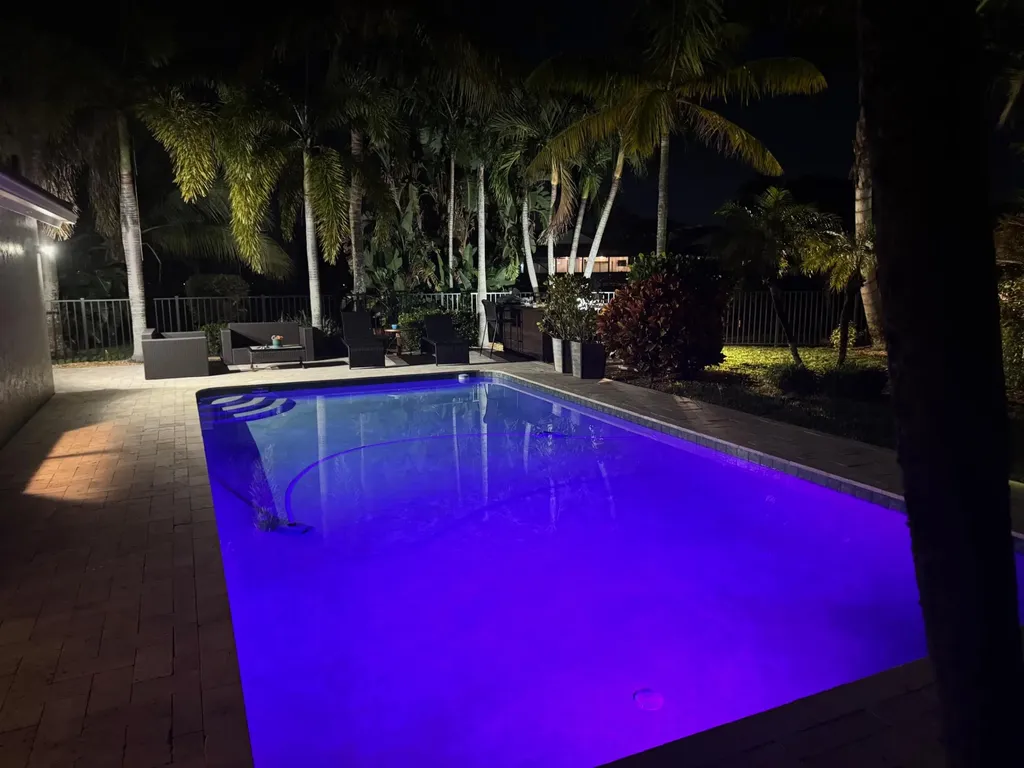 21033 Cottonwood Drive Boca Raton FL 33428