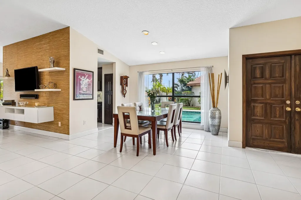 21033 Cottonwood Drive Boca Raton FL 33428