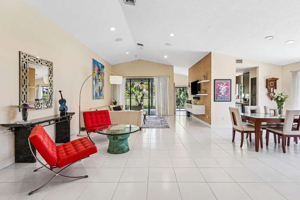 21033 Cottonwood Drive Boca Raton FL 33428