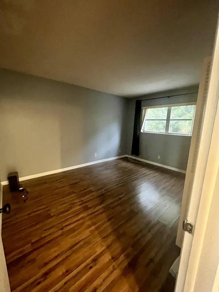 637 NE 6th Court NE Boynton Beach FL 33435