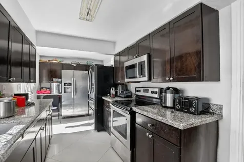 256 SW 11th Place Boca Raton FL 33432