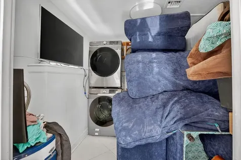 256 SW 11th Place Boca Raton FL 33432