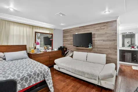 256 SW 11th Place Boca Raton FL 33432