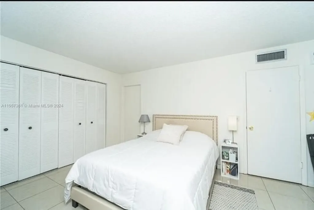 185 Normandy Delray Beach FL 33484
