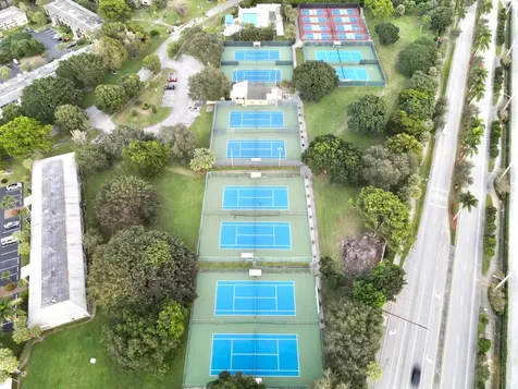 2901 Victoria Circle Coconut Creek FL 33066
