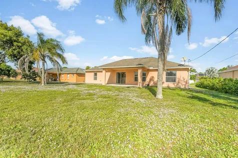 530 SW Butler Avenue Port St Lucie FL 34983