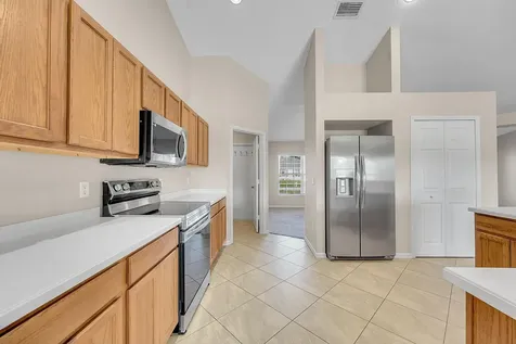 530 SW Butler Avenue Port St Lucie FL 34983