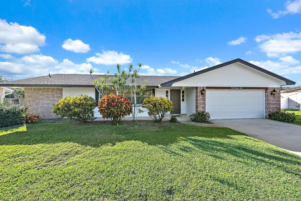 109 W Palmetto Road Lake Worth FL 33467