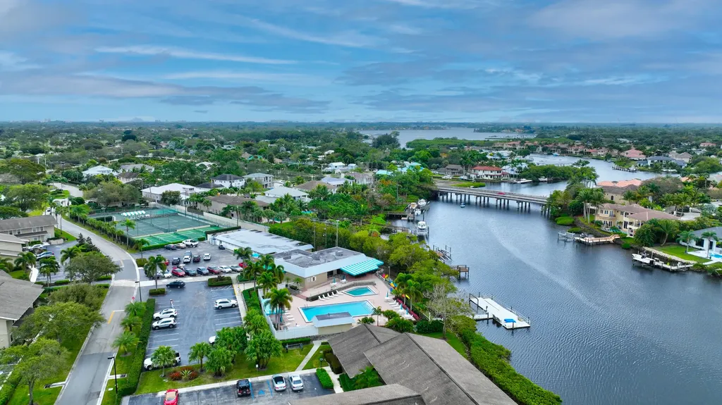 18350 SE Wood Haven Lane Jupiter FL 33469