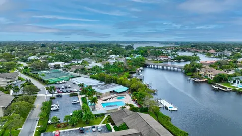 18350 SE Wood Haven Lane Jupiter FL 33469