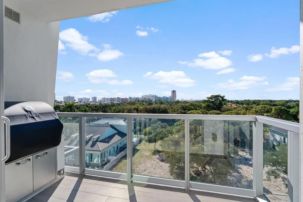 485 E Royal Palm Road Boca Raton FL 33432
