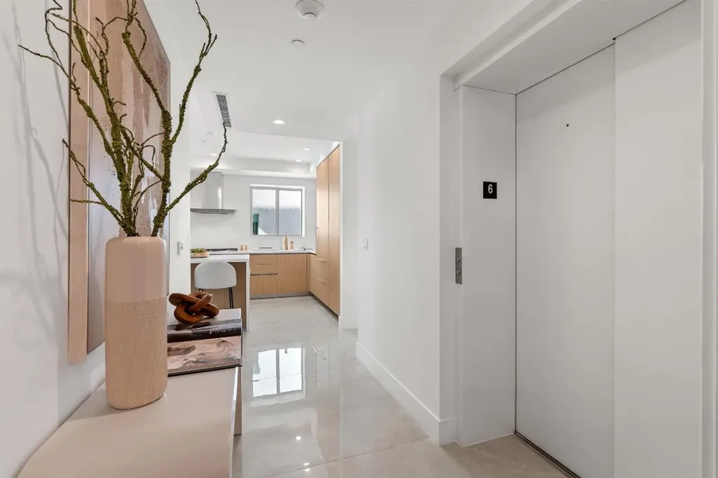 485 E Royal Palm Road Boca Raton FL 33432