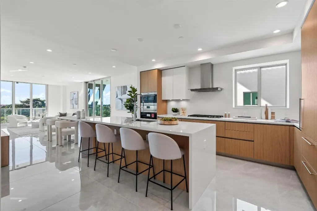 485 E Royal Palm Road Boca Raton FL 33432