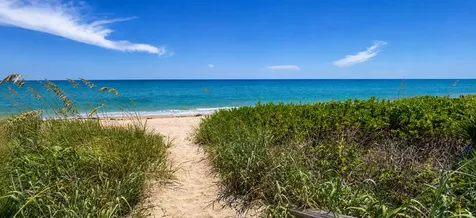 3541 NE Ocean Boulevard NE Jensen Beach FL 34957