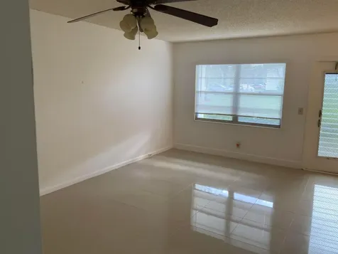223 Fanshaw F Boca Raton FL 33434
