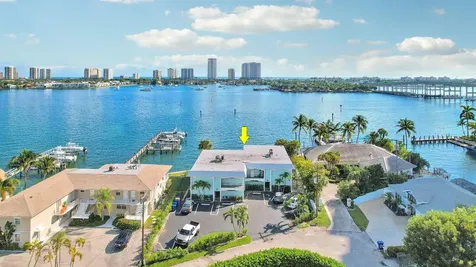 360 Wilma Circle Riviera Beach FL 33404