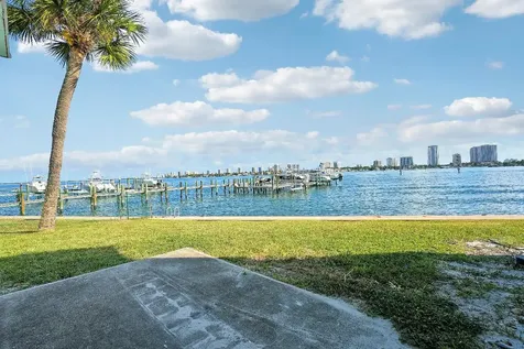 360 Wilma Circle Riviera Beach FL 33404
