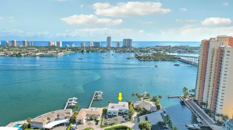 360 Wilma Circle Riviera Beach FL 33404