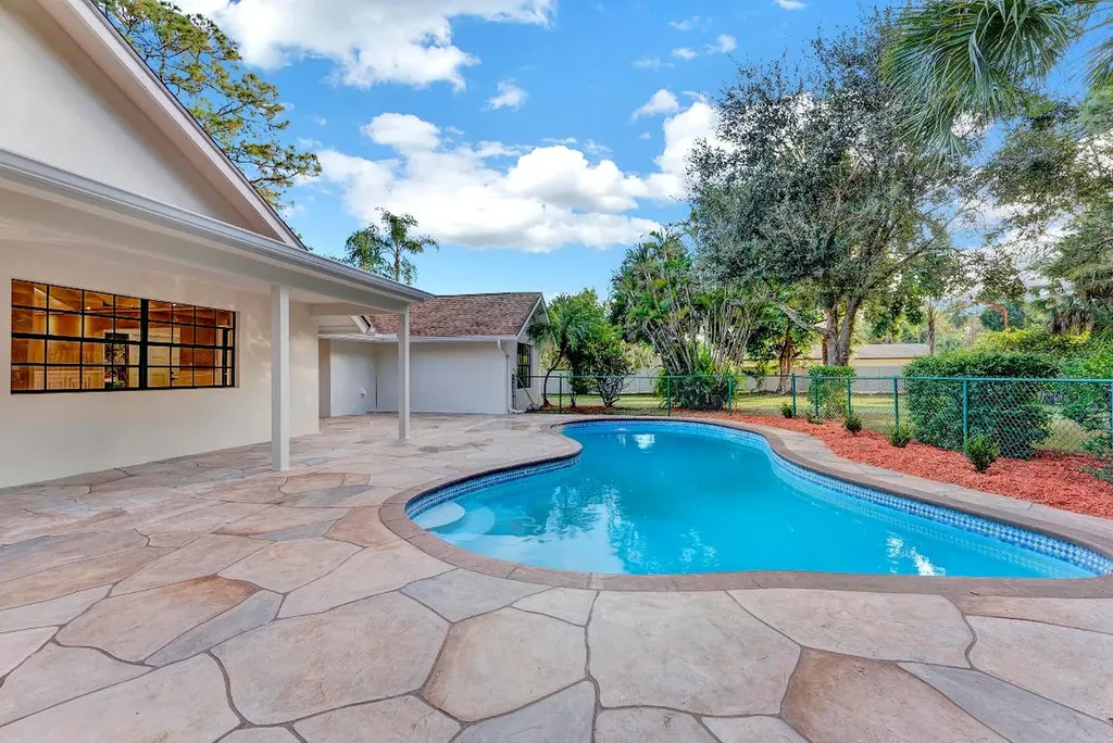 225 Sulky Way Wellington FL 33414