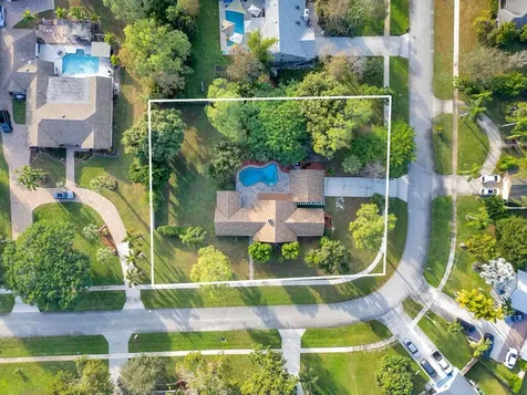 225 Sulky Way Wellington FL 33414