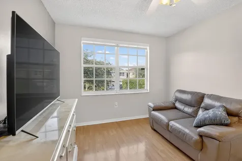 9232 NW 55th Street Sunrise FL 33351