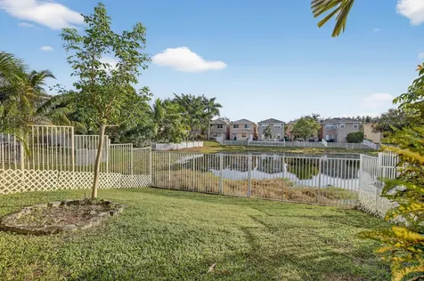 9232 NW 55th Street Sunrise FL 33351