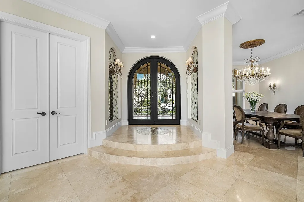 398 NE 7th Street Boca Raton FL 33432