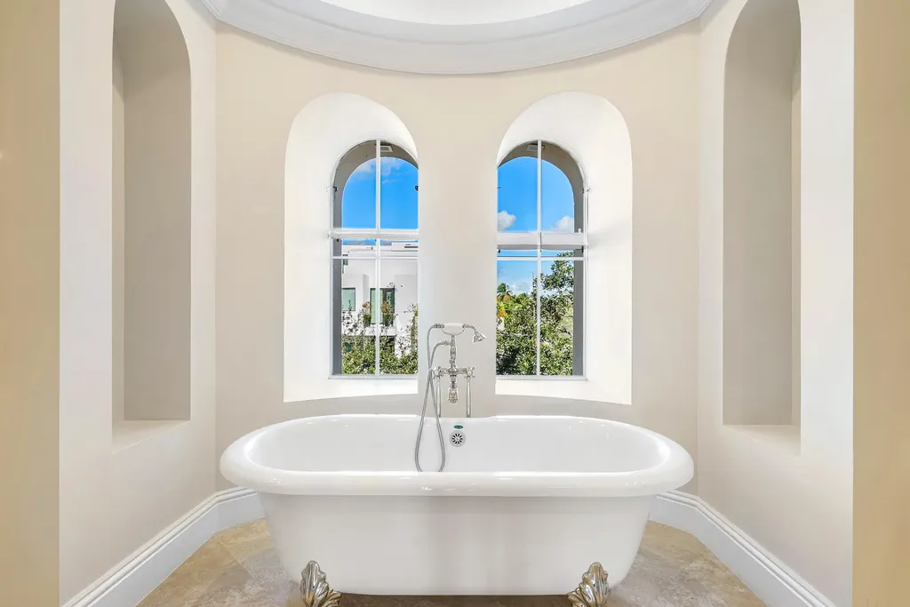 398 NE 7th Street Boca Raton FL 33432