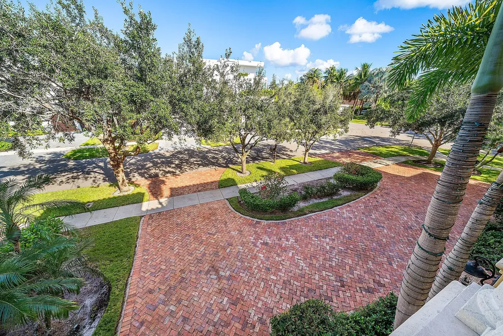 398 NE 7th Street Boca Raton FL 33432