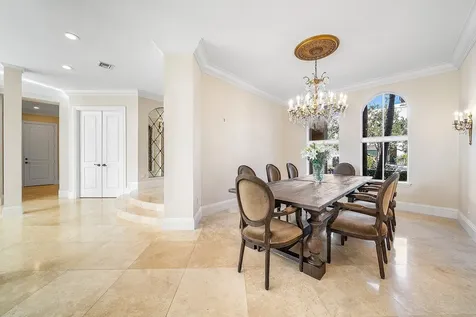 398 NE 7th Street Boca Raton FL 33432