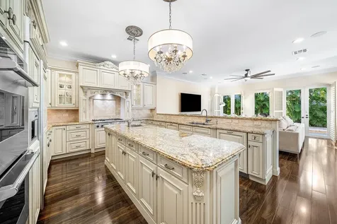 398 NE 7th Street Boca Raton FL 33432