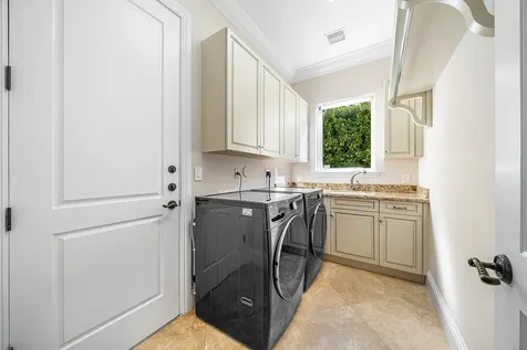 398 NE 7th Street Boca Raton FL 33432