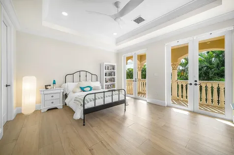 398 NE 7th Street Boca Raton FL 33432