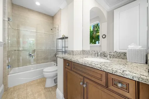 398 NE 7th Street Boca Raton FL 33432