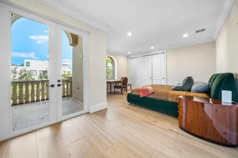 398 NE 7th Street Boca Raton FL 33432