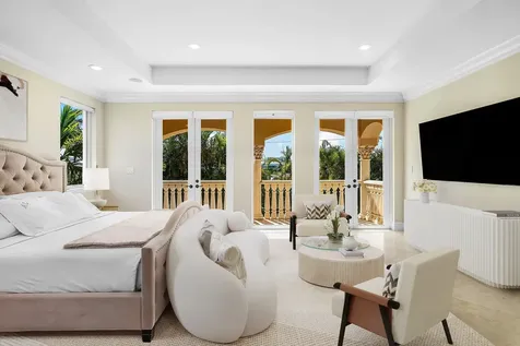 398 NE 7th Street Boca Raton FL 33432