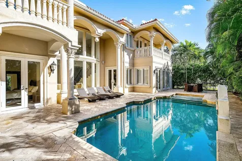 398 NE 7th Street Boca Raton FL 33432