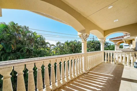 398 NE 7th Street Boca Raton FL 33432