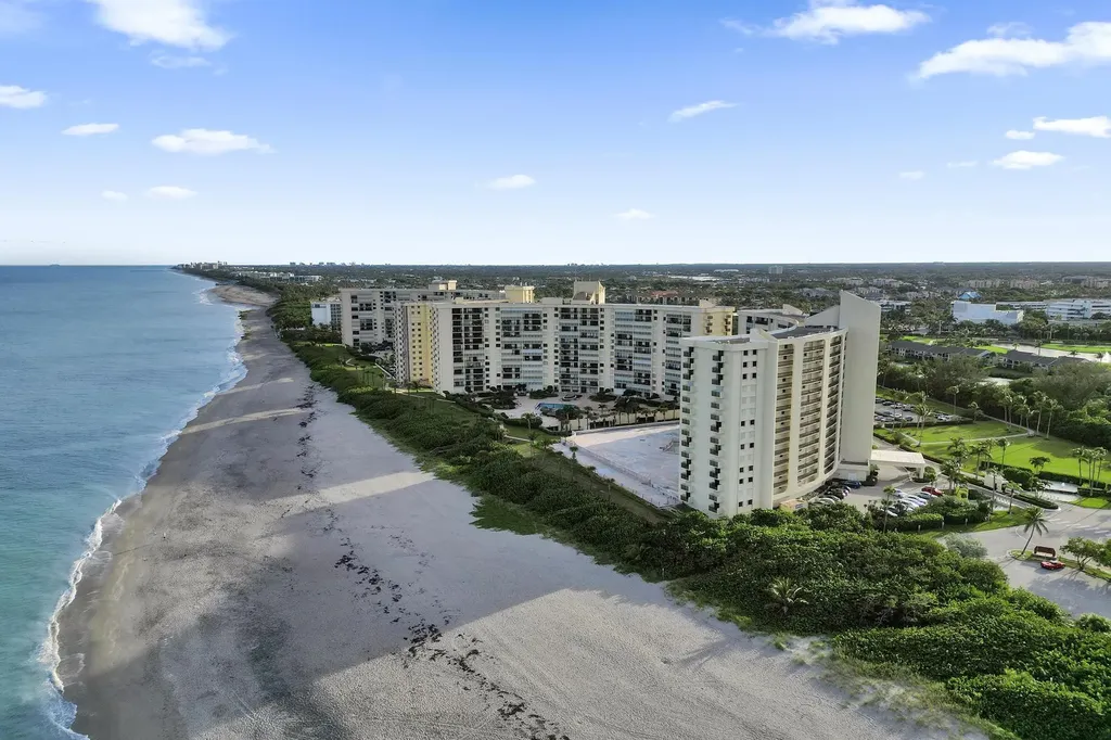 300 Ocean Trail Way Jupiter FL 33477