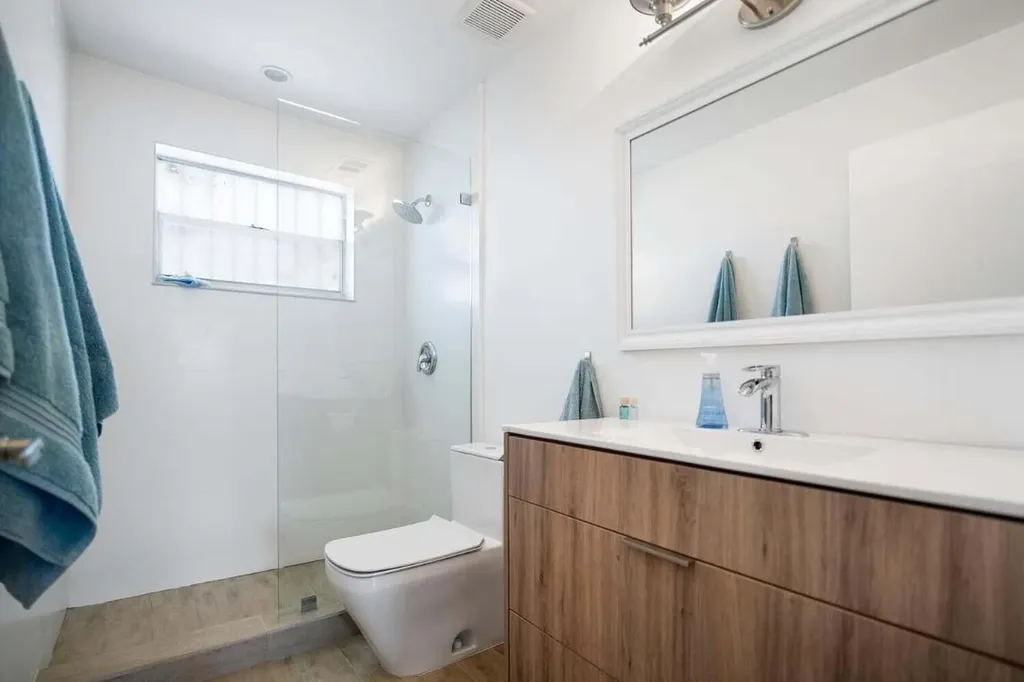 1605 Pennsylvania Avenue Miami Beach FL 33139
