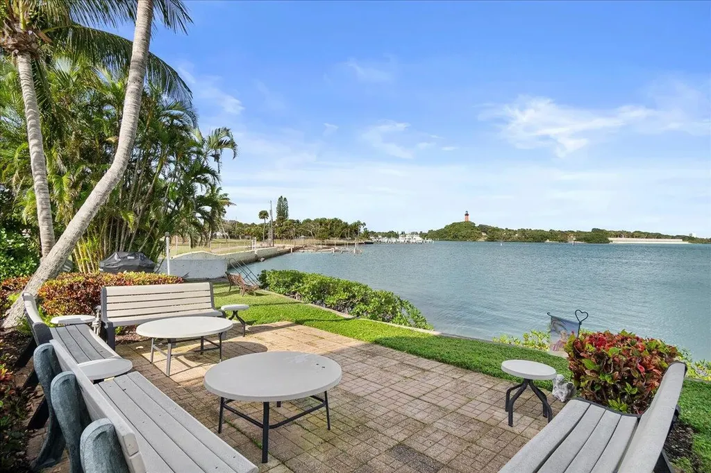 755 Saturn Street Jupiter FL 33477