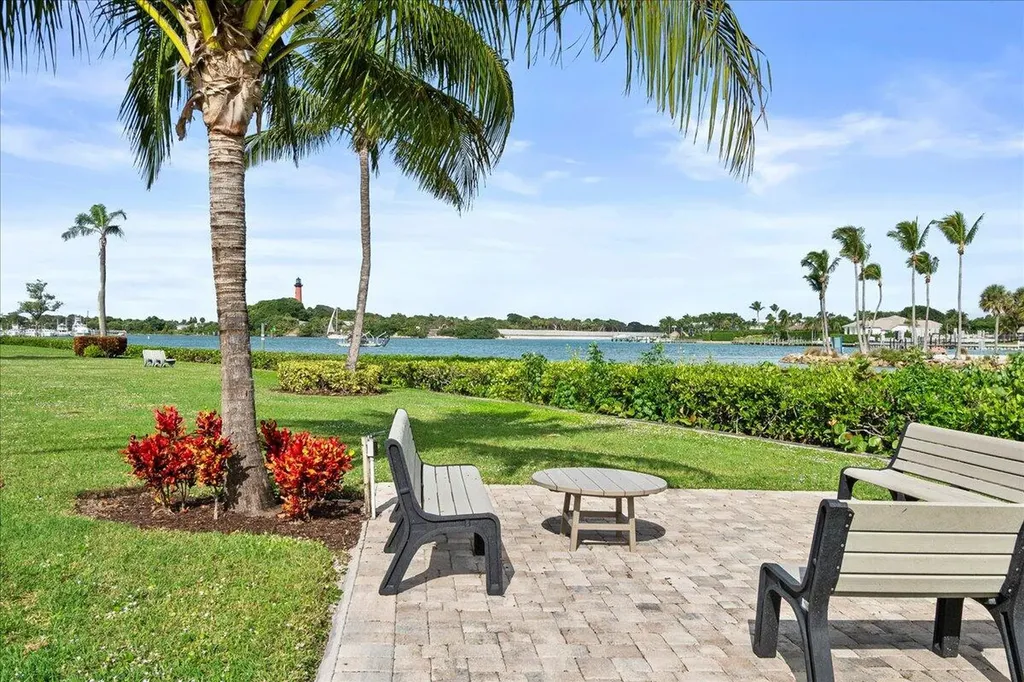 755 Saturn Street Jupiter FL 33477