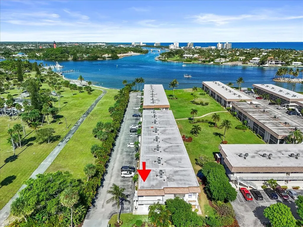 755 Saturn Street Jupiter FL 33477