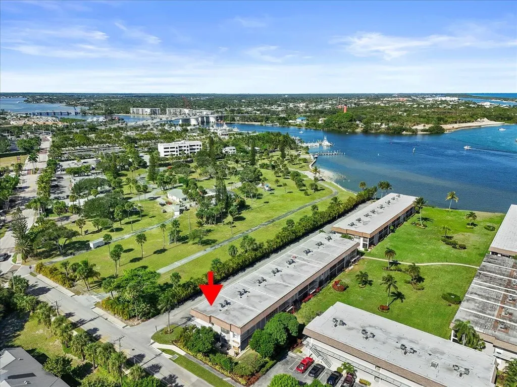 755 Saturn Street Jupiter FL 33477