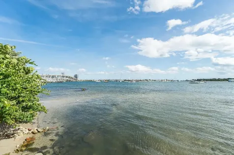 300 E 24th Street Riviera Beach FL 33404