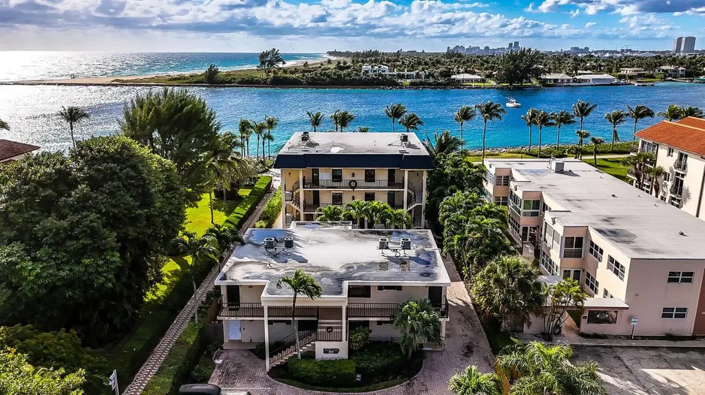 300 Inlet Way Palm Beach Shores FL 33404